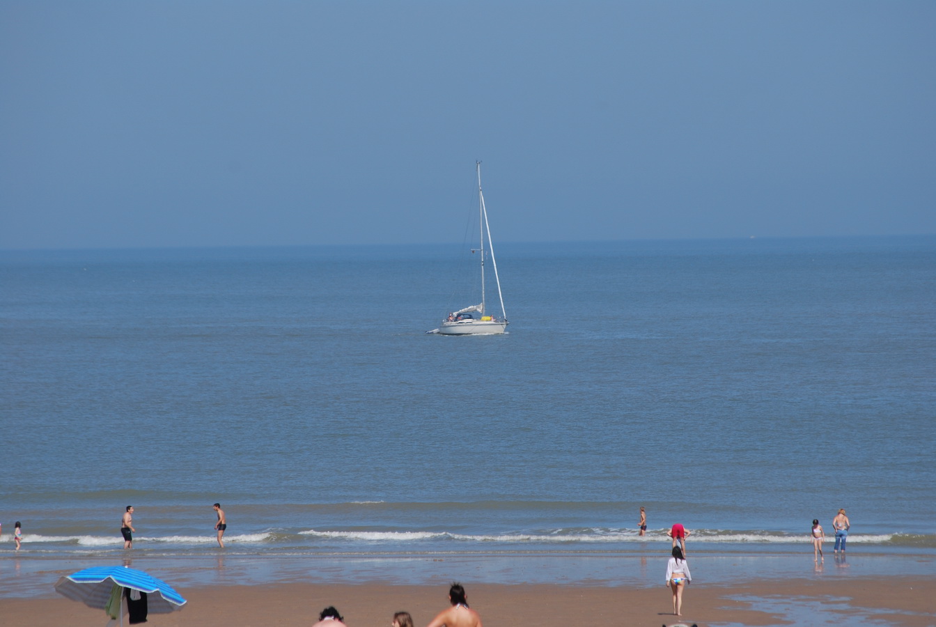 Wallpapers Nature Seas - Oceans - Beaches La mer du nord de la plage d'Ostende