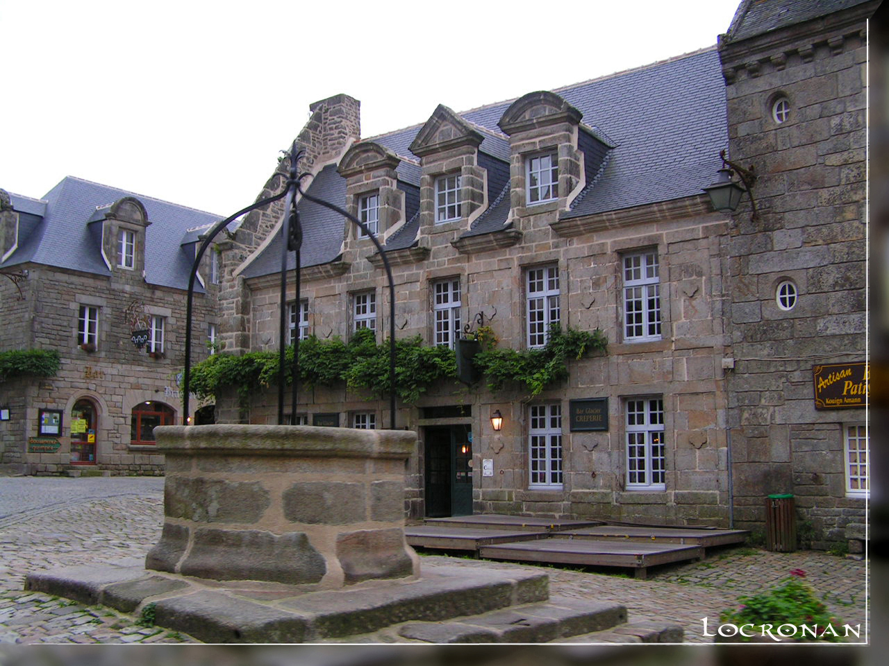 Fonds d'cran Constructions et architecture Villes - Villages Locronan