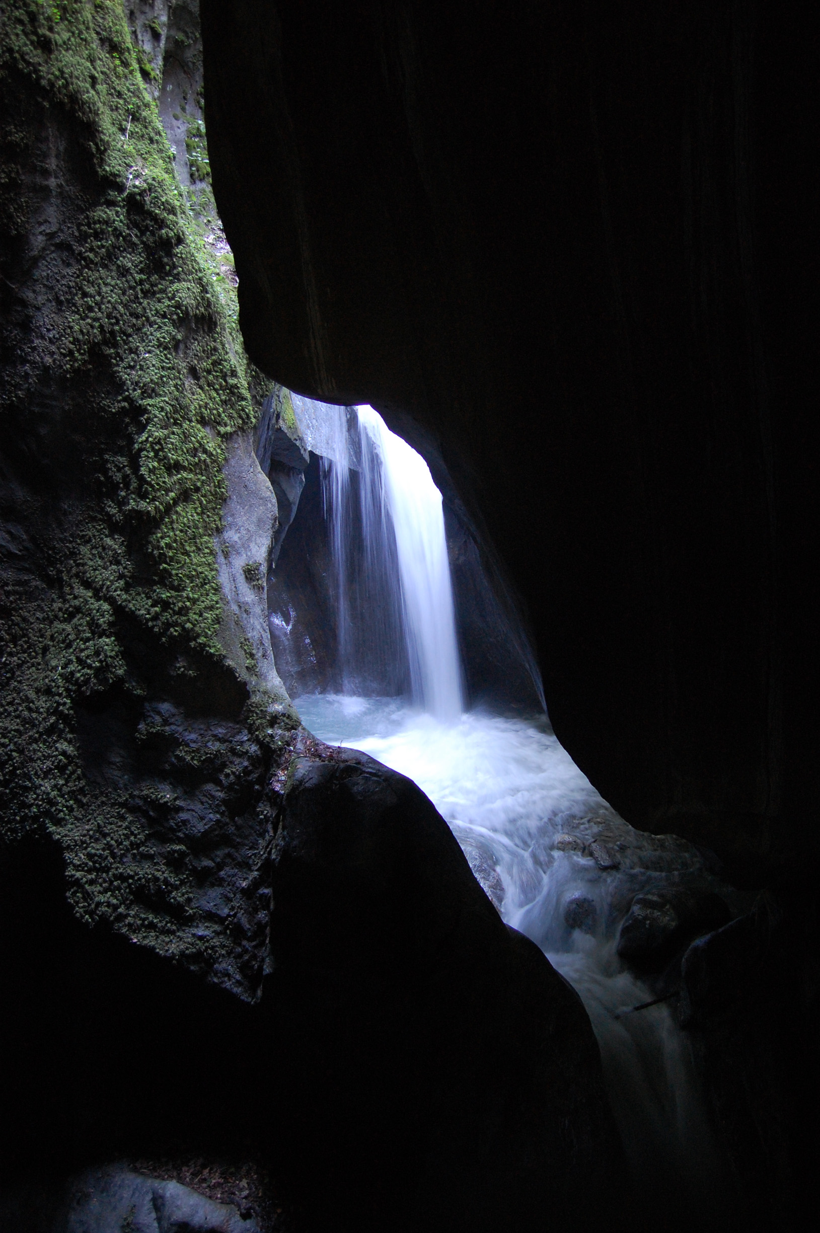 Wallpapers Nature Waterfalls La grotte des nymphes