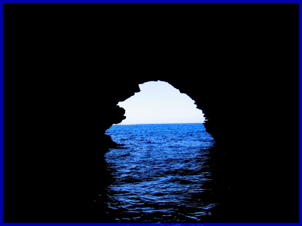 Fonds d'cran Voyages : Europe France > Corse grotte de bonifacio