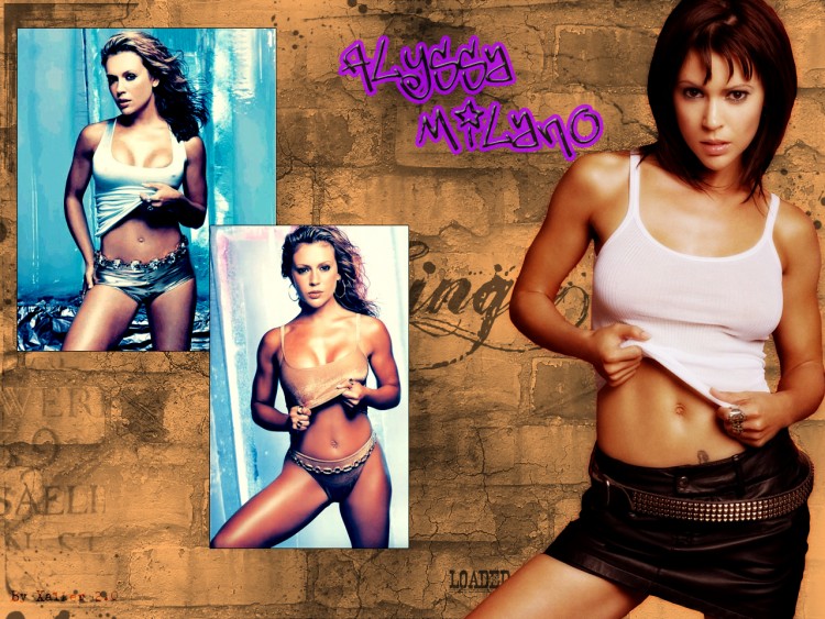 Fonds d'cran Clbrits Femme Alyssa Milano On the Wall