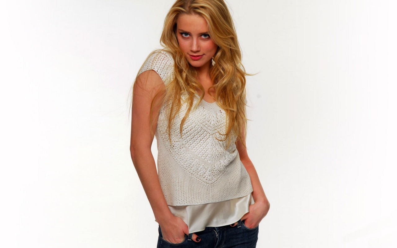 Fonds d'cran Clbrits Femme Amber Heard 