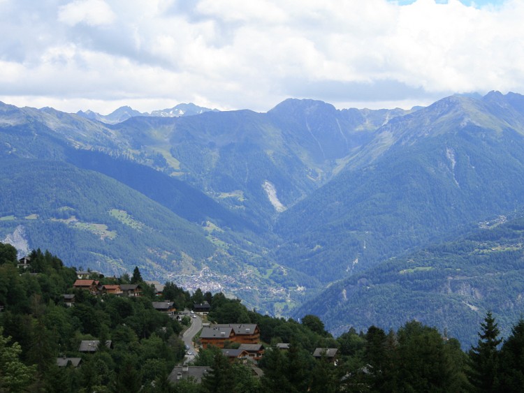 Fonds d'cran Nature Montagnes Vue d'Ovronnaz