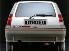 Fonds d'cran Voitures Renault 5 GT TURBO (1985)