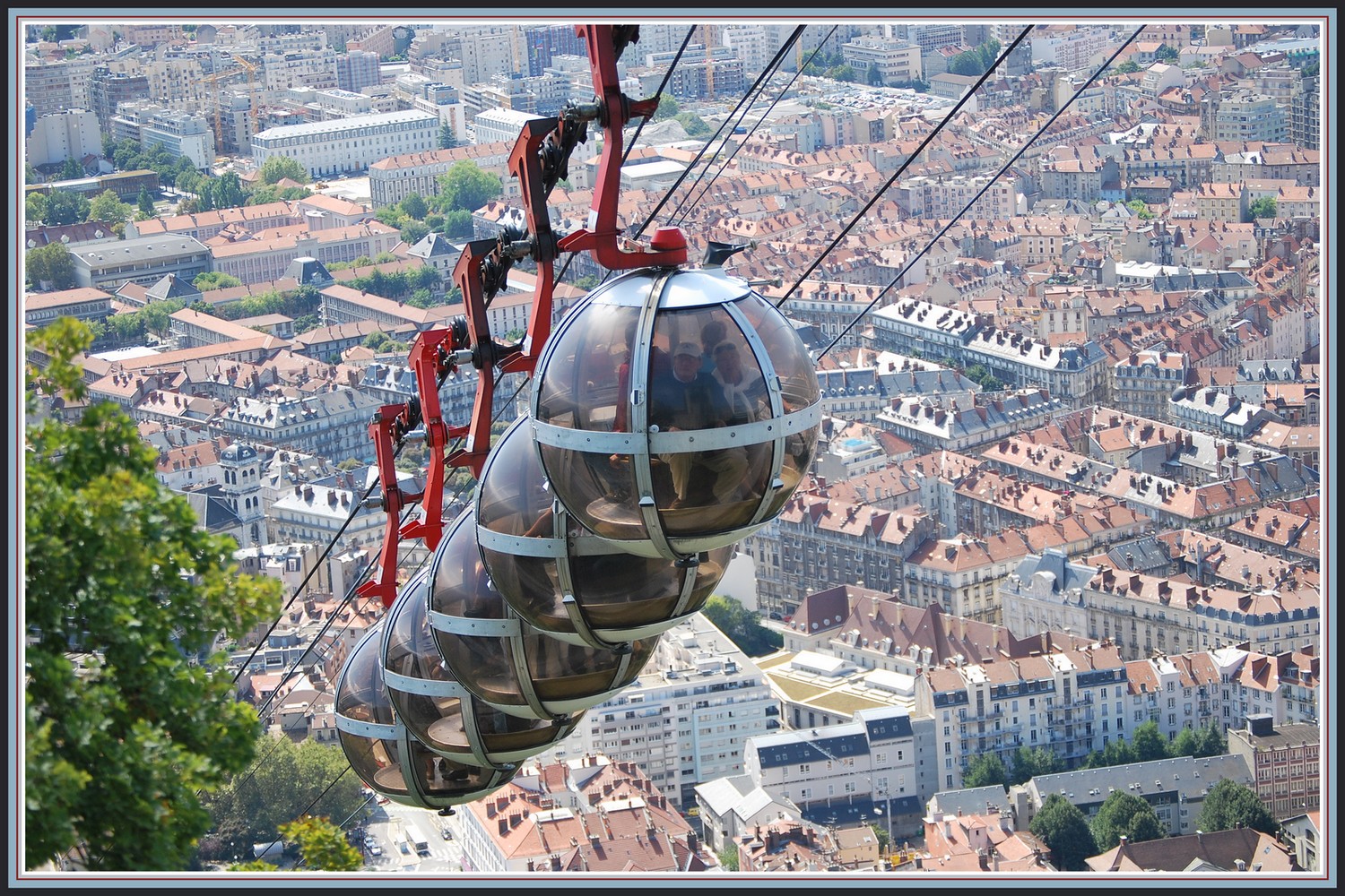 Fonds d'cran Transports divers Divers Les Bulles sur Grenoble