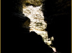 Fonds d'cran Nature ombre d'une grotte corse