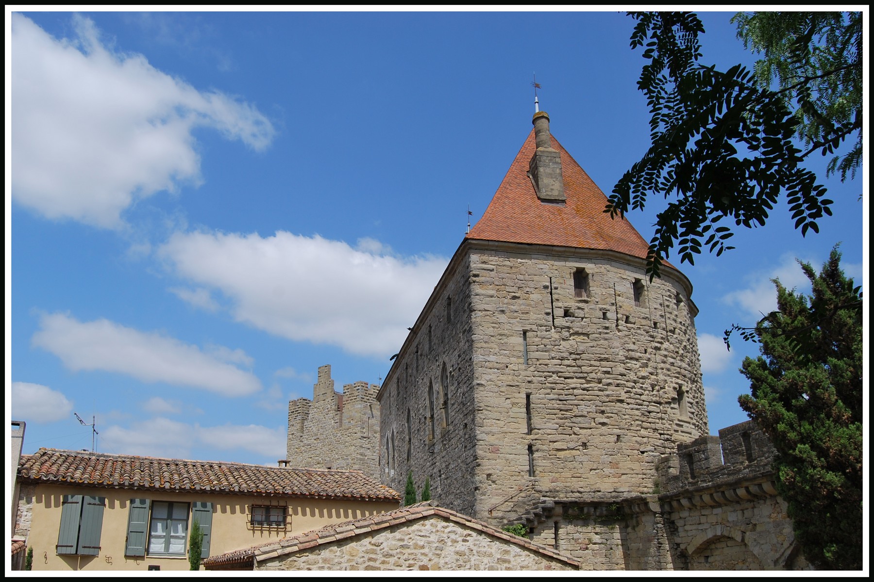 Fonds d'cran Constructions et architecture Chteaux - Palais Les remparts de Carcassonne