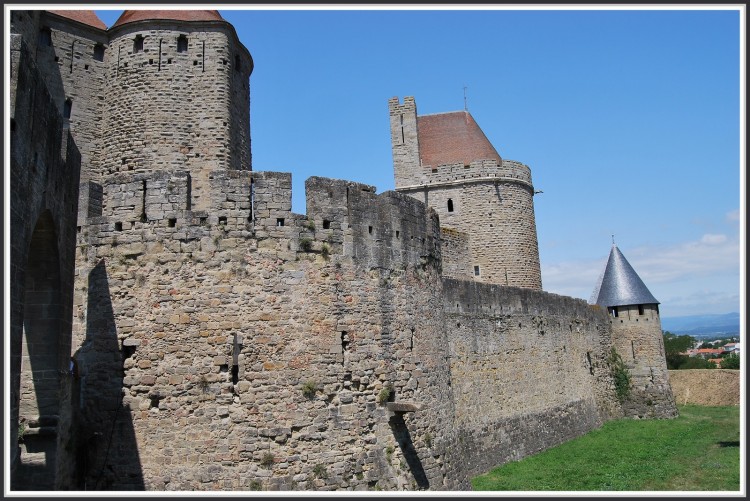 Fonds d'cran Constructions et architecture Chteaux - Palais Les remparts de Carcassonne