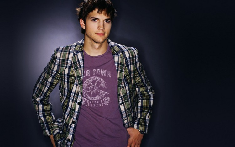 Wallpapers Celebrities Men Ashton Kutcher Wallpaper N214240