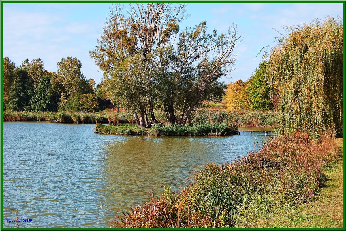 Fonds d'cran Nature Eau - Reflets Couleurs d'automne