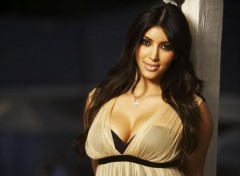 Fonds d'cran Clbrits Femme Kim Kardashian 