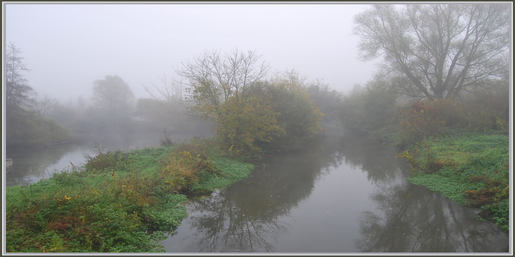 Fonds d'cran Nature Fleuves - Rivires - Torrents Brumes sur un bras de la Somme