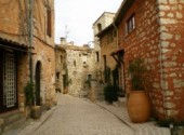 Wallpapers Trips : Europ tourrettes sur loup, ruelle