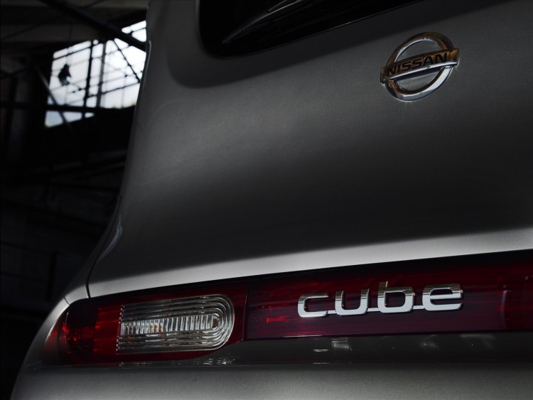 Wallpapers Cars Nissan Nissan Cube