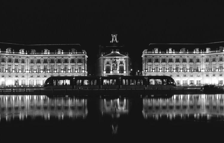 Fonds d'cran Voyages : Europe France > Aquitaine at night