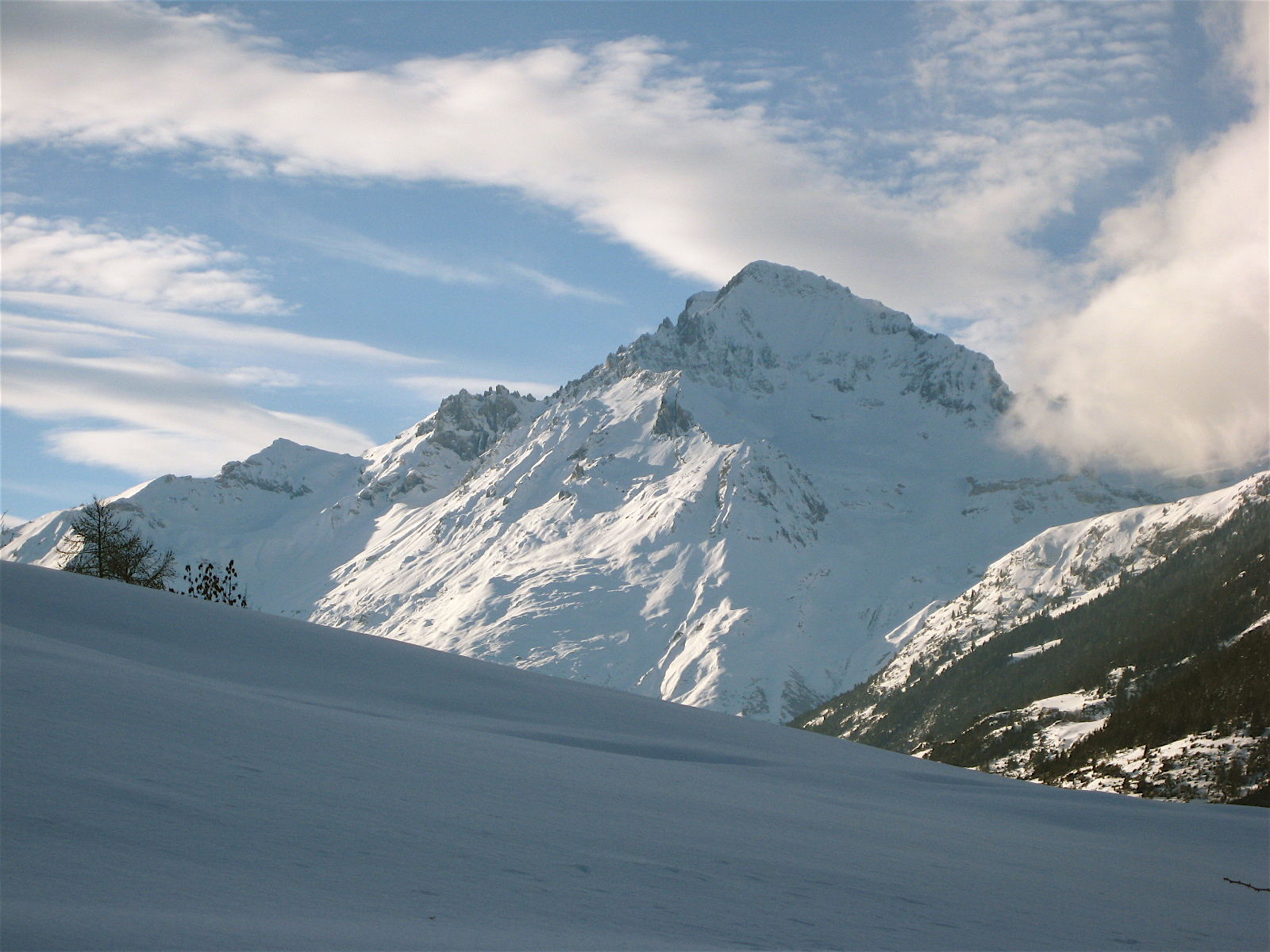 Fonds d'cran Nature Montagnes La dent Parrache