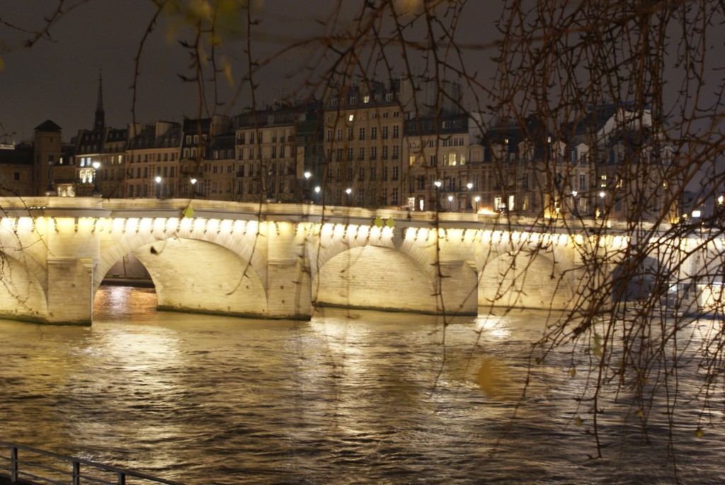 Fonds d'cran Voyages : Europe France > Ile-de-France Paris la nuit