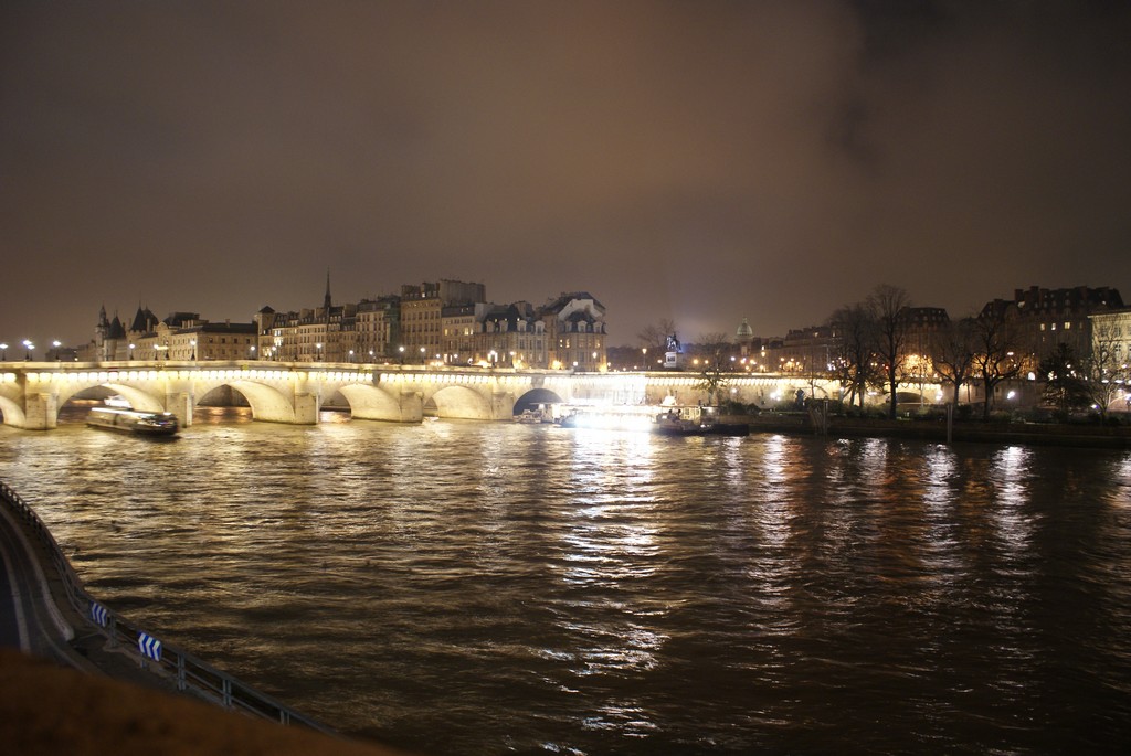 Wallpapers Trips : Europ France > Ile-de-France Paris la nuit 2