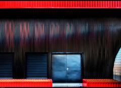 Wallpapers Constructions and architecture Entrepot rouge et noir