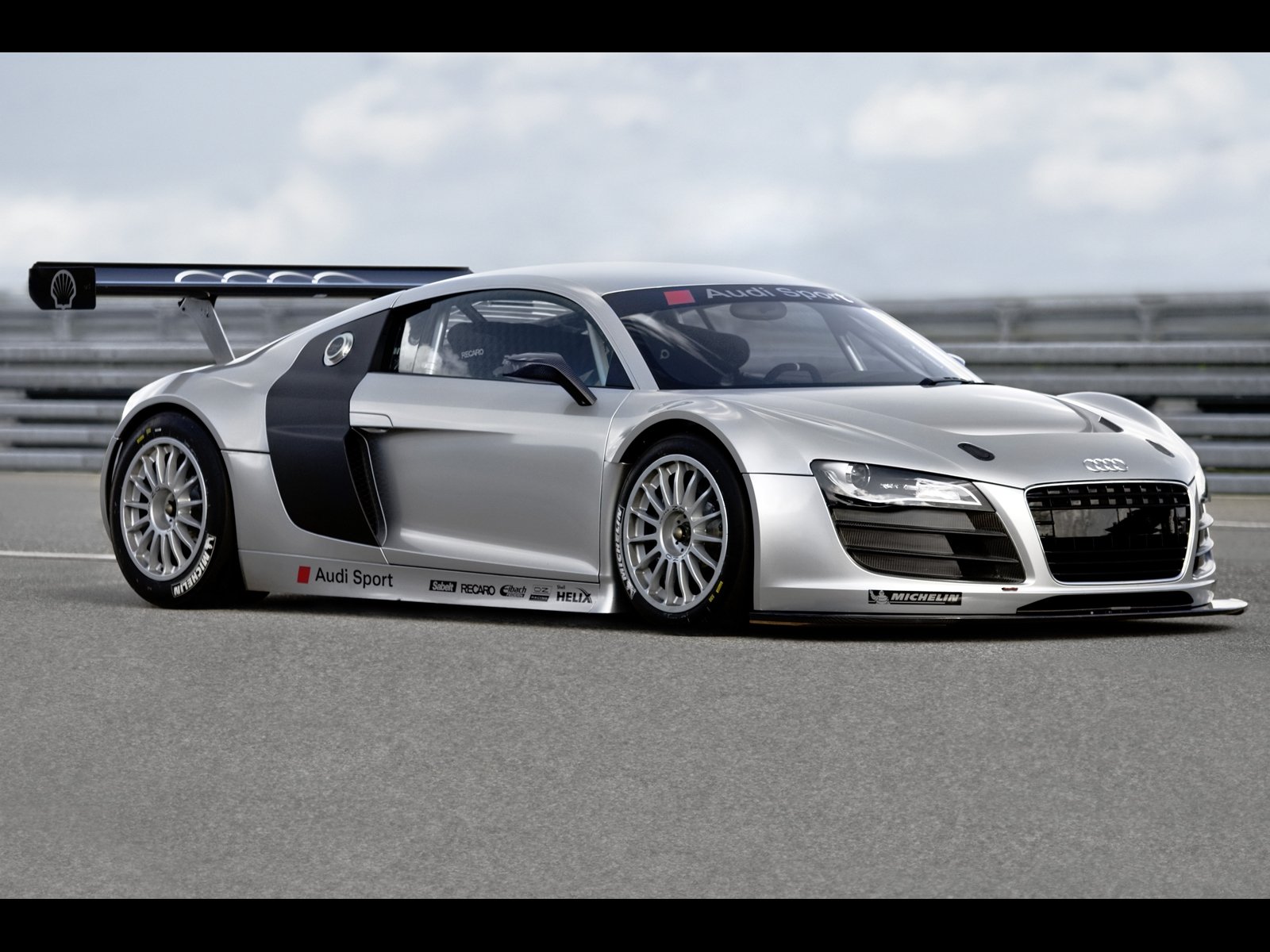 Fonds d'cran Voitures Audi Audi R8 GT