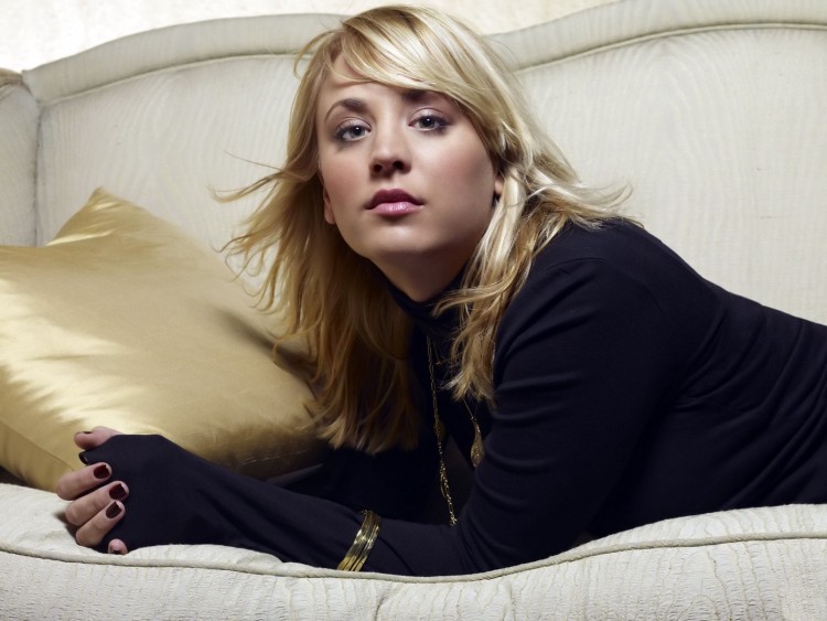 Fonds d'cran Clbrits Femme Kaley Cuoco Wallpaper N221981