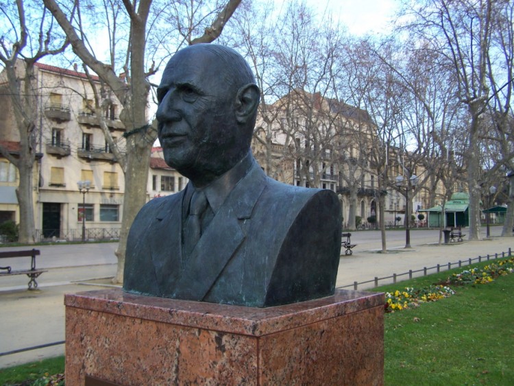 Fonds d'cran Constructions et architecture Statues - Monuments Charles de Gaulle