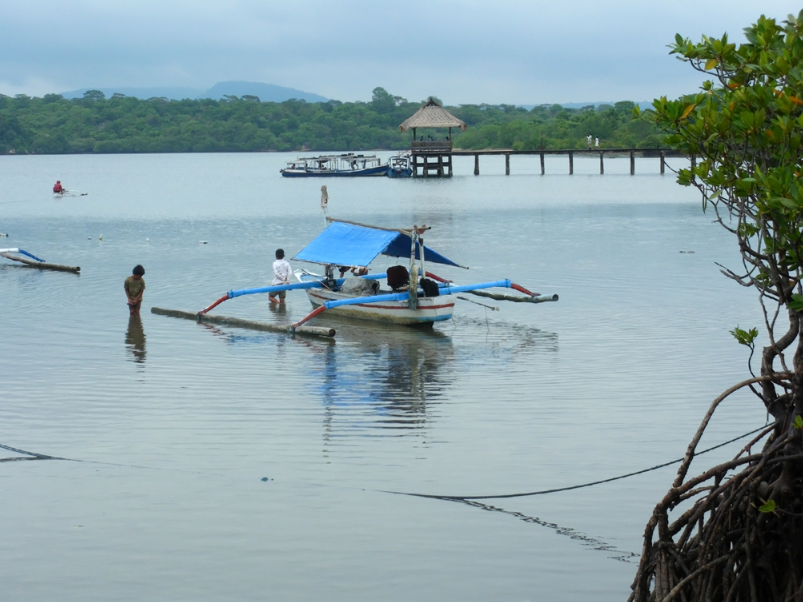 Fonds d'cran Voyages : Asie Bali Bteau de pche balainais