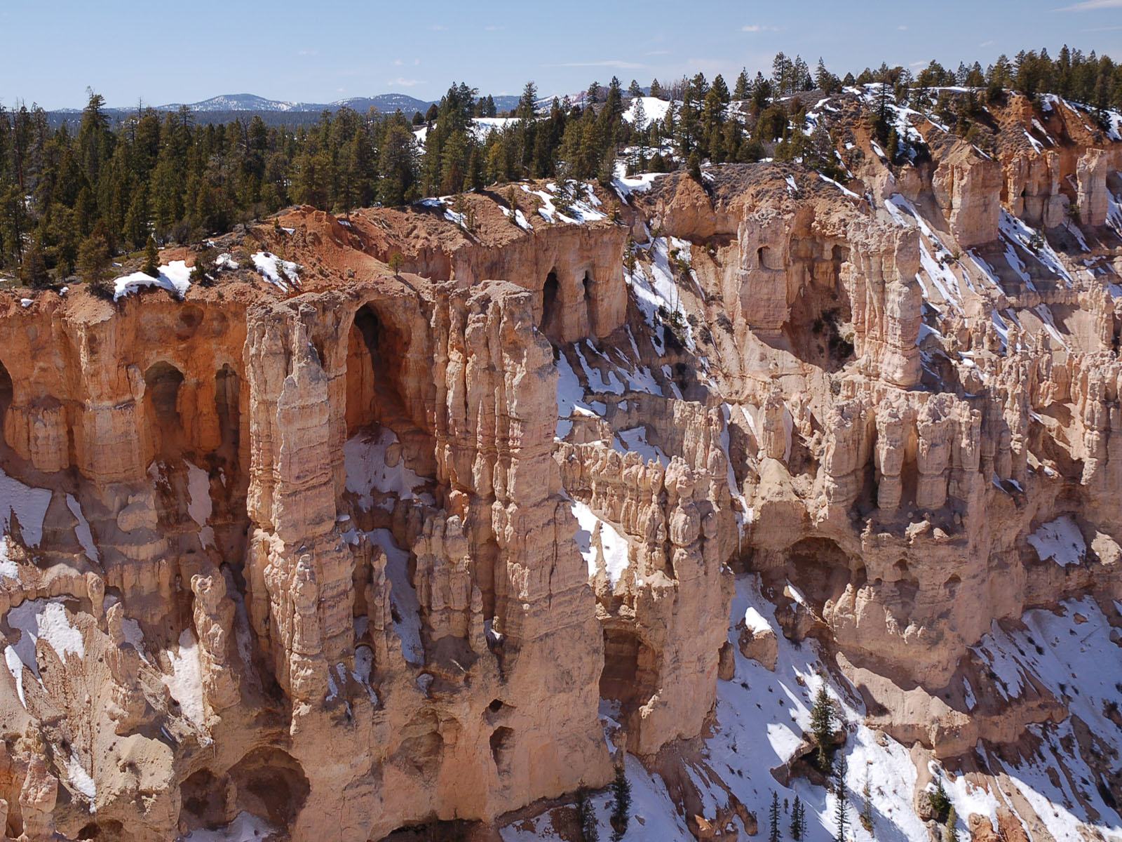 Fonds d'cran Nature Montagnes Bryce Canyon