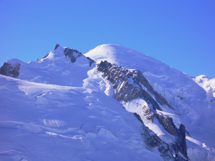 Fonds d'cran Nature Montagnes Le mont bleu