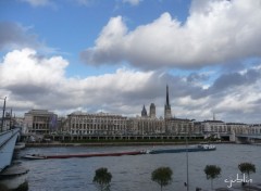 Fonds d'cran Nature une pniche dans la Seine