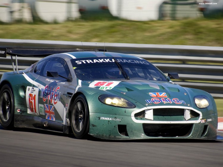 Fonds d'cran Voitures Aston Martin Aston Martin