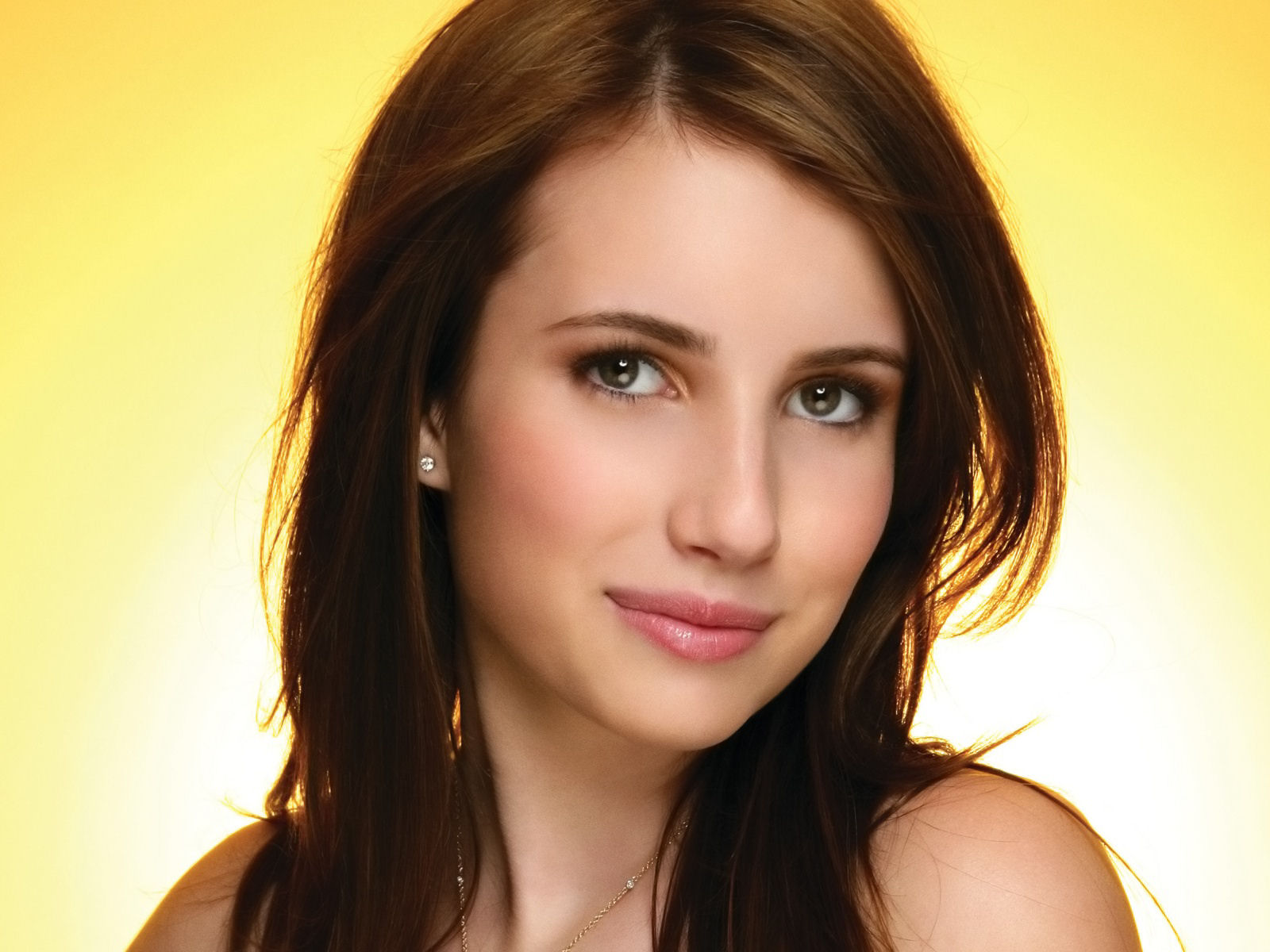 Fonds d'cran Clbrits Femme Emma Roberts  