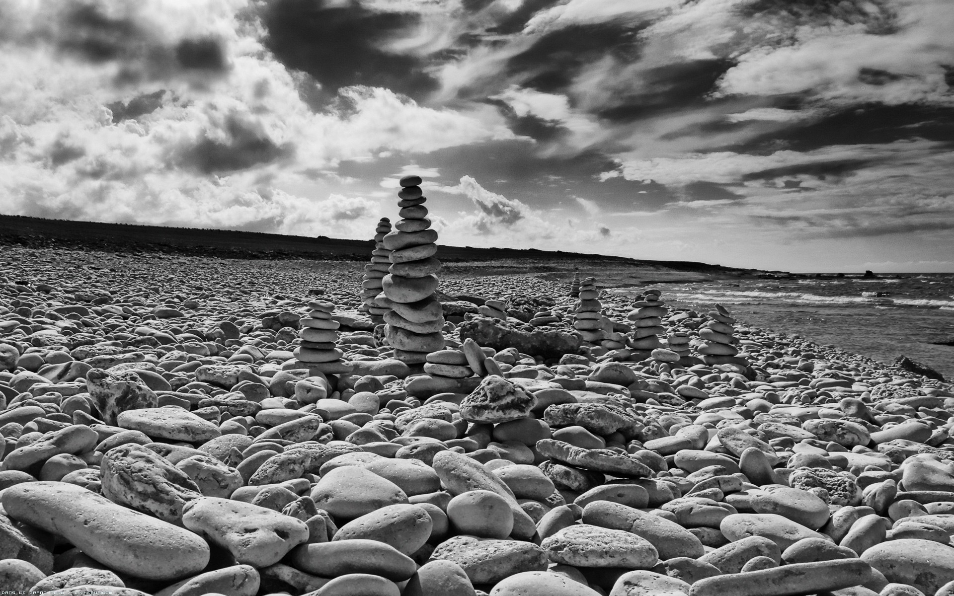 Wallpapers Nature Rocks - Stones - Sand Pyramide de galets