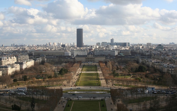 Fonds d'cran Voyages : Europe France > Ile-de-France > Paris Champs de Mars