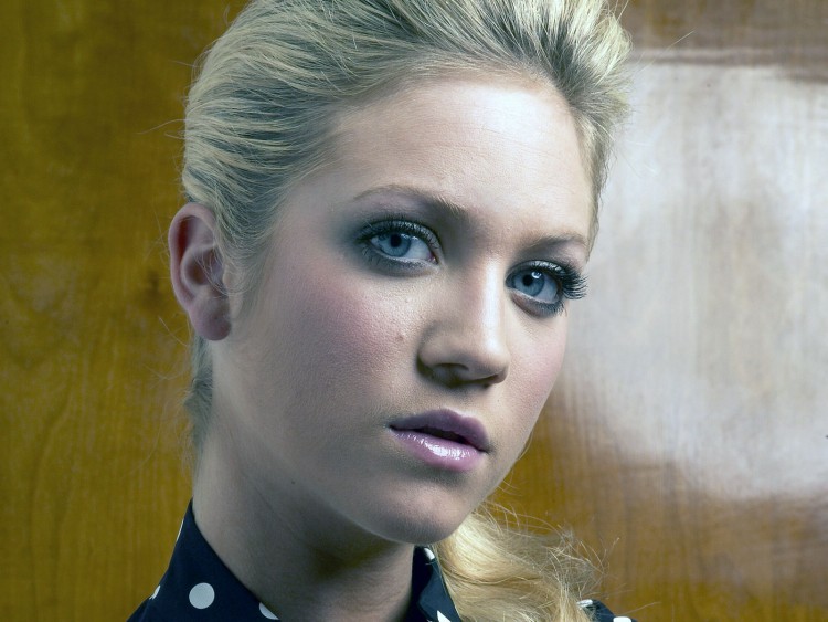 Wallpapers Celebrities Women Brittany Snow Wallpaper N227244