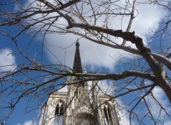 Fonds d'cran Constructions et architecture un clocher dans les nuages