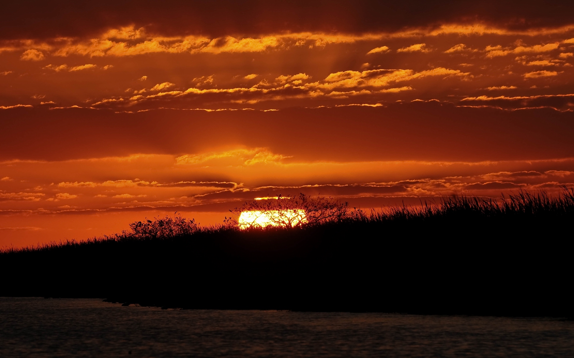 Fonds d'cran Nature Couchers et levers de Soleil Coucher de soleil