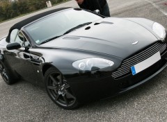 Fonds d'cran Voitures Aston Martin V8 Vantage