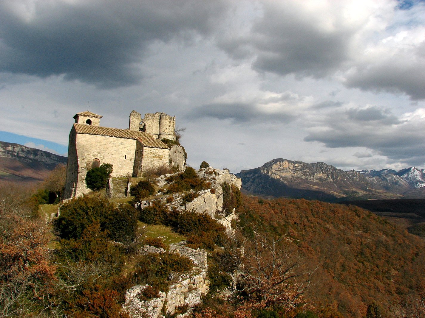 Fonds d'cran Constructions et architecture Edifices Religieux Chapelle romane de Soyans