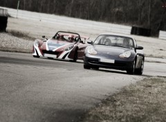 Fonds d'cran Voitures Porsche 996 VS Lotus 2 Eleven