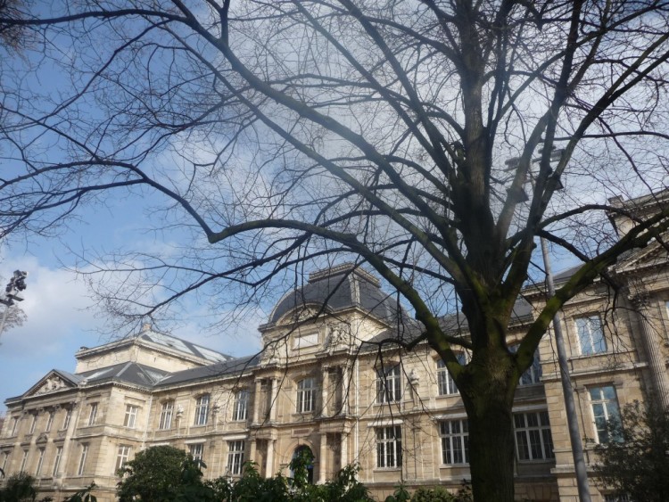 Fonds d'cran Constructions et architecture Chteaux - Palais des nuages trs artistiques