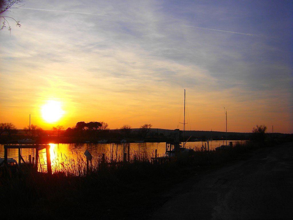 Fonds d'cran Nature Couchers et levers de Soleil coucher de soleil sur le canal