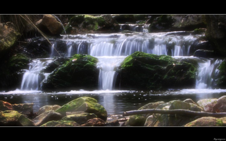 Fonds d'cran Nature Cascades - Chutes Sawe 2