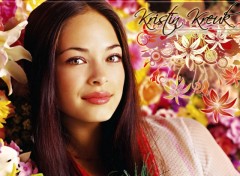 Fonds d'cran Clbrits Femme Kristin Kreuk - Flowers