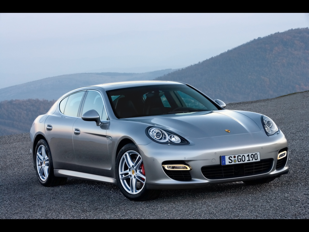 Wallpapers Cars Porsche Porsche-Panamera-Turbo