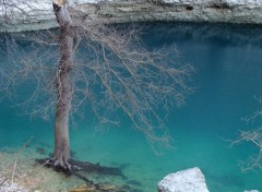 Fonds d'cran Nature Fontaine du Vaucluse