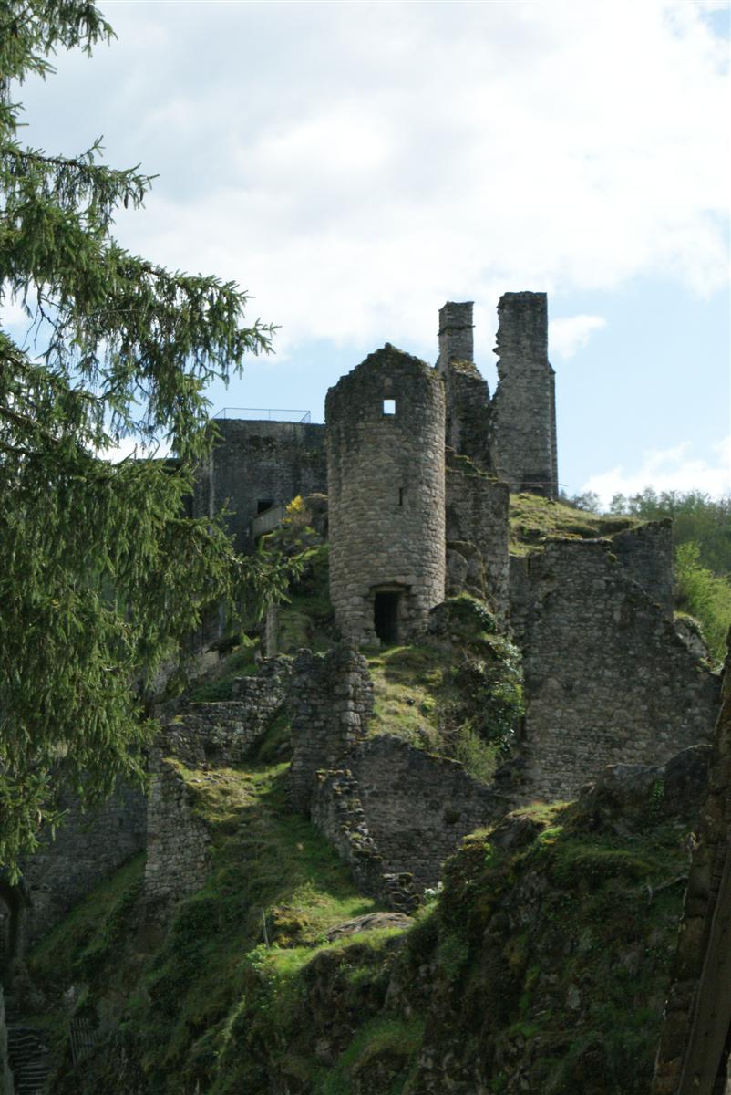 Wallpapers Constructions and architecture Ruins Les tours de Merle