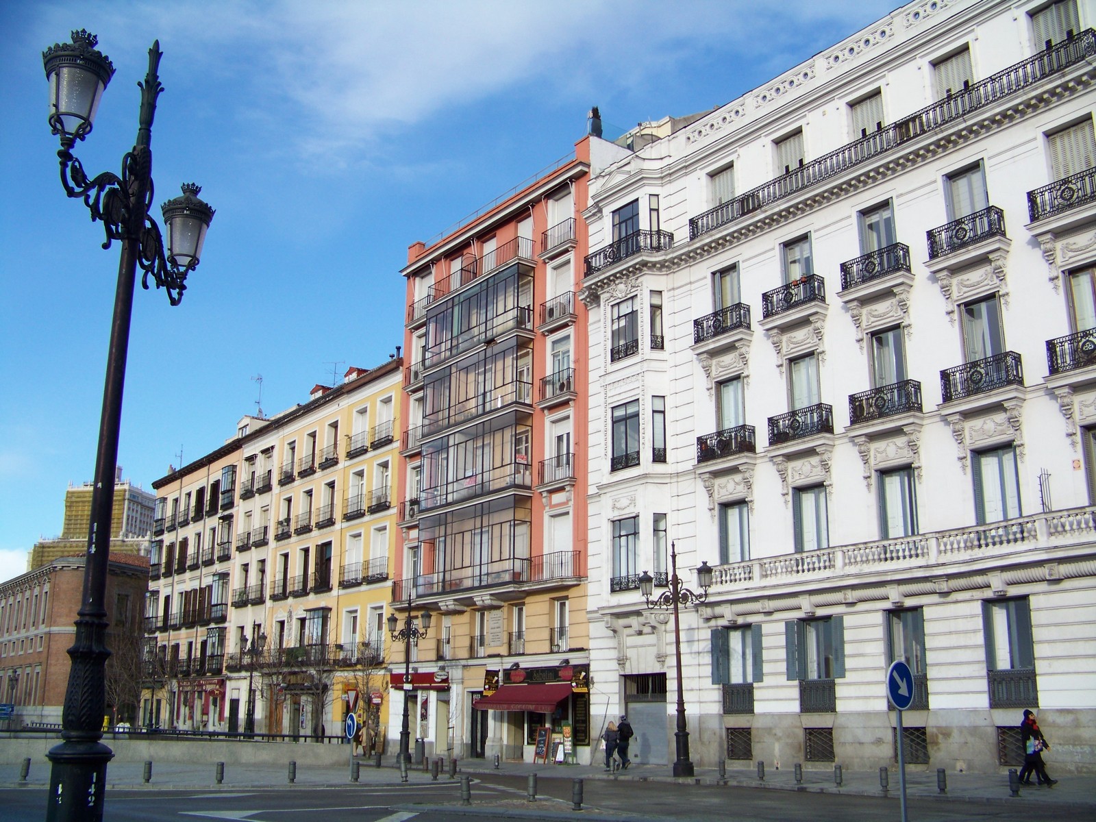 Fonds d'cran Constructions et architecture Grattes-ciel et Immeubles Batiments de Madrid.