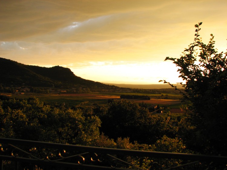 Fonds d'cran Nature Couchers et levers de Soleil coucher de soleil sur la Chlle St Juste 