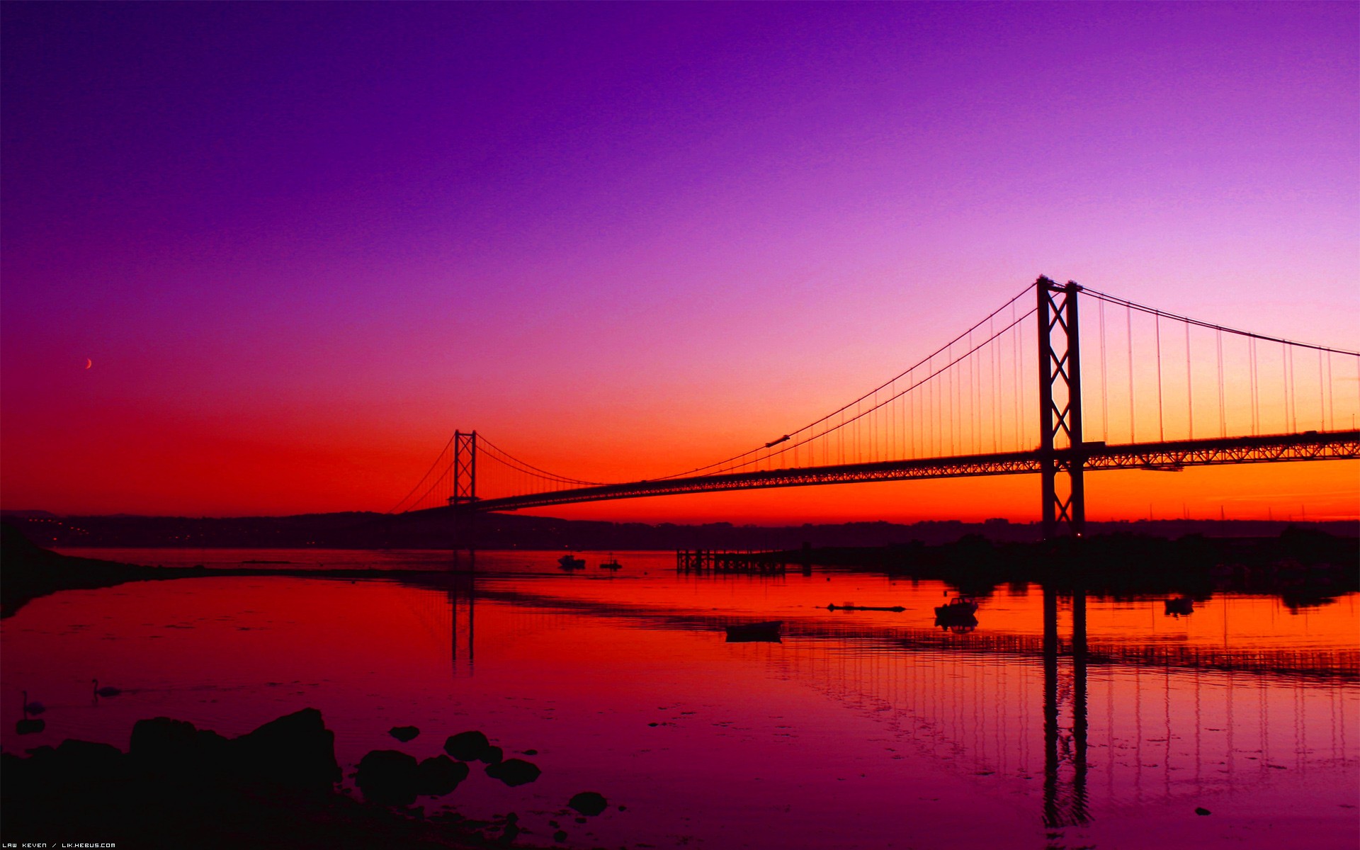 Fonds d'cran Constructions et architecture Ponts - Aqueducs Lev de nuit sur le pont